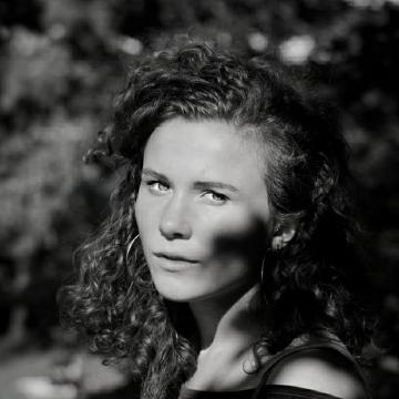 Photo of Sophie Bryer